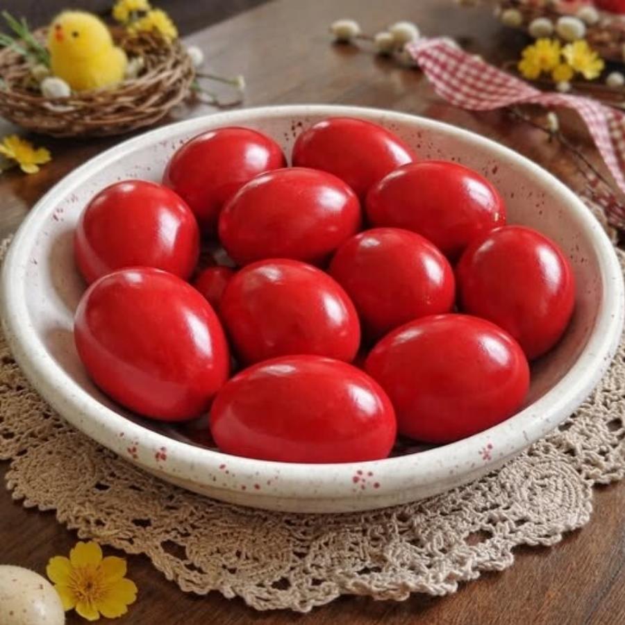 Κόκκινα αυγά  – Το μυστικό για έντονο χρώμα και γυαλιστερό αποτέλεσμα