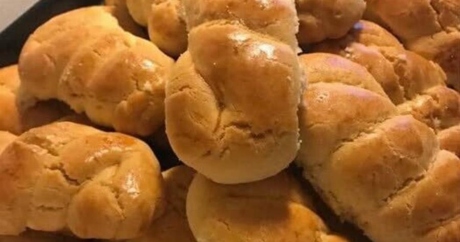 Αυτά τα Πασχαλινά κουλουράκια θα τα φτιάχνεις κάθε χρόνο!