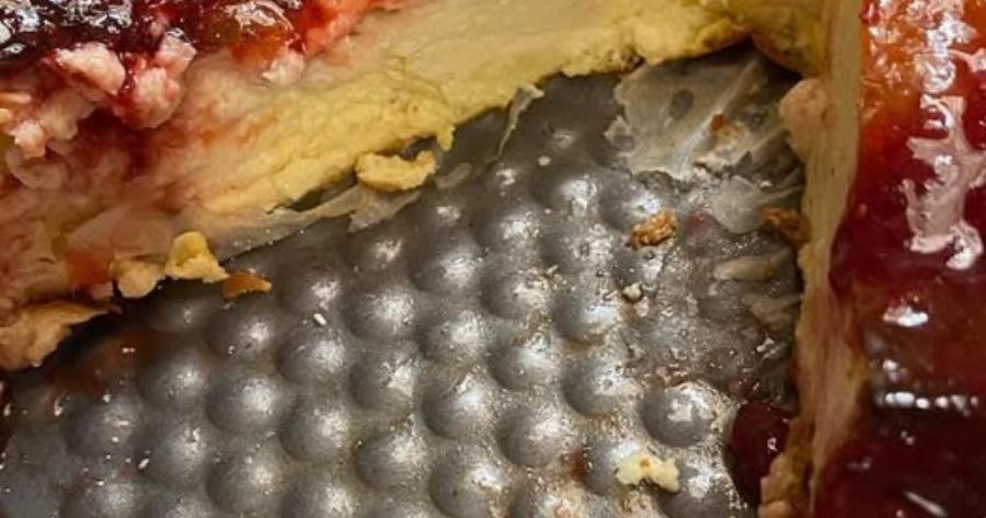 Το Viral Γλυκό Γιαουρτιού των 5 Λεπτών: Χωρίς Αλεύρι, Χωρίς Βούτυρο, Μόνο Απόλαυση!