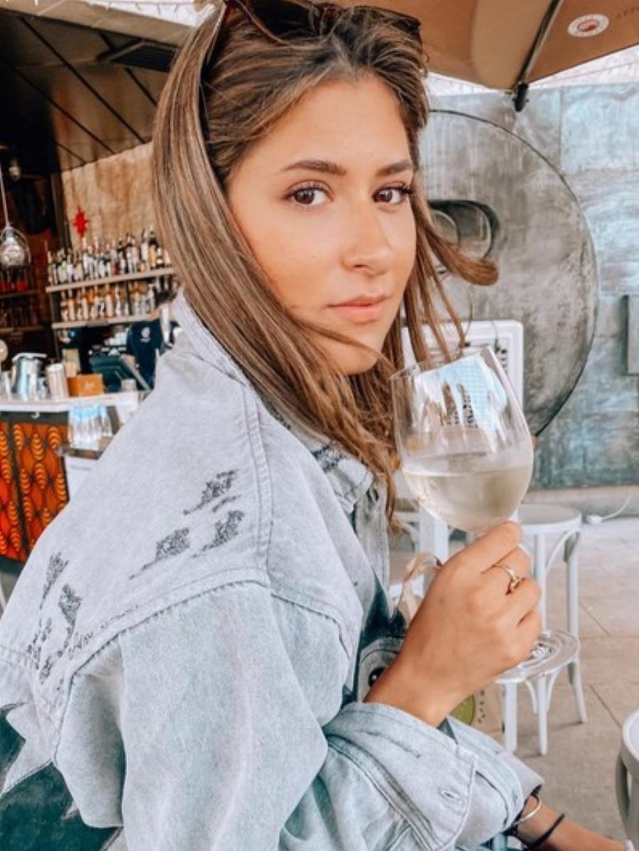 Nεκpn η 27χρονη Μαρία: Σκoτwθnκε με τον ίδιο τρόπο που σκoτwvovται σχεδόν όλοι οι νέοι στην Ελλάδα