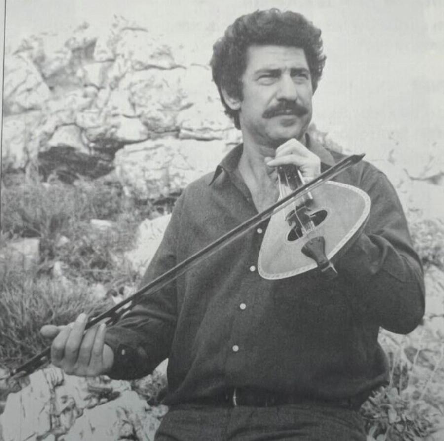 Πέθανε Έλληνας τραγουδιστής