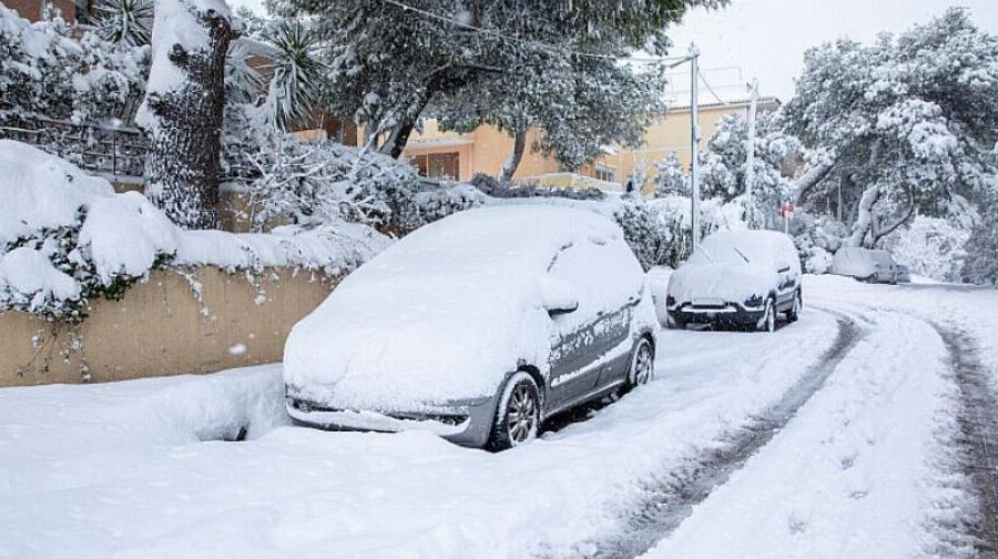 Έρχεται χειμώνας καμπανάκι για τους μετεωρολόγους: Τα προγνωστικά για φέτος – Πότε έρχονται τα χιόνια