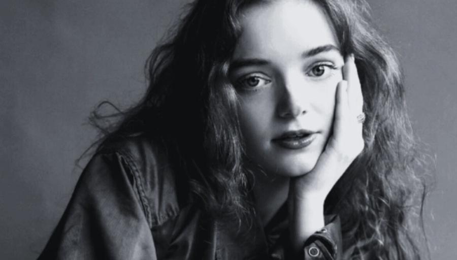 Τα απέσυραν άμεσα από τα ράφια: Νεκρή “μπαμ & κάτω” 25χρονη χορεύτρια- Το λάθος στα μπισκότα που κατανάλωσε