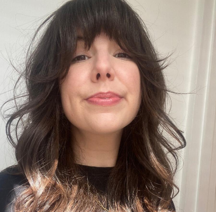 Το γαλλικό κούρεμα που αποδεδειγμένα «αφαıρεί» χρόνια από το πρόσωπο – Είναι ό,τι πιο κομψό