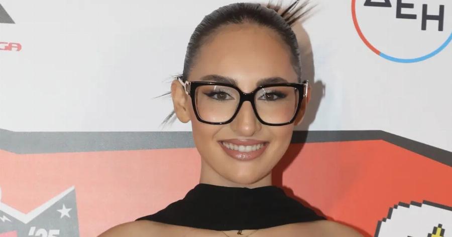 Μóλις έγινε γνωστό για την τραγουδίστρια, Klavdia