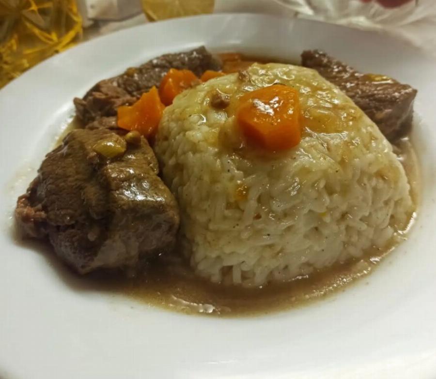 Το μοσχάρι κατσαρόλας που λιώνει στο στόμα – δεν μένει ούτε μπουκιά