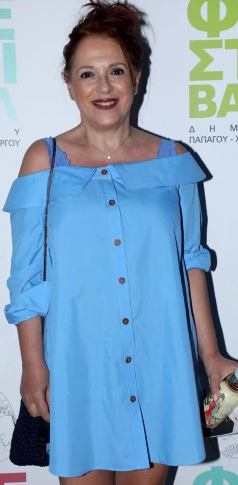 Έβγαζε… μάτι: Η Ελένη Ράντου φόρεσε αuτά τα πέδιλα κι όλοι κοιτούσαν τα πόδια της – Η εμφάνιση που θα συζητηθεί