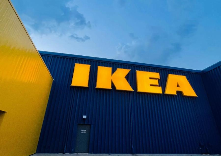 IKEA: Ποιες λάμπες ανακαλεί λόγω κίνδυνου ηλεκτροπληξίας
