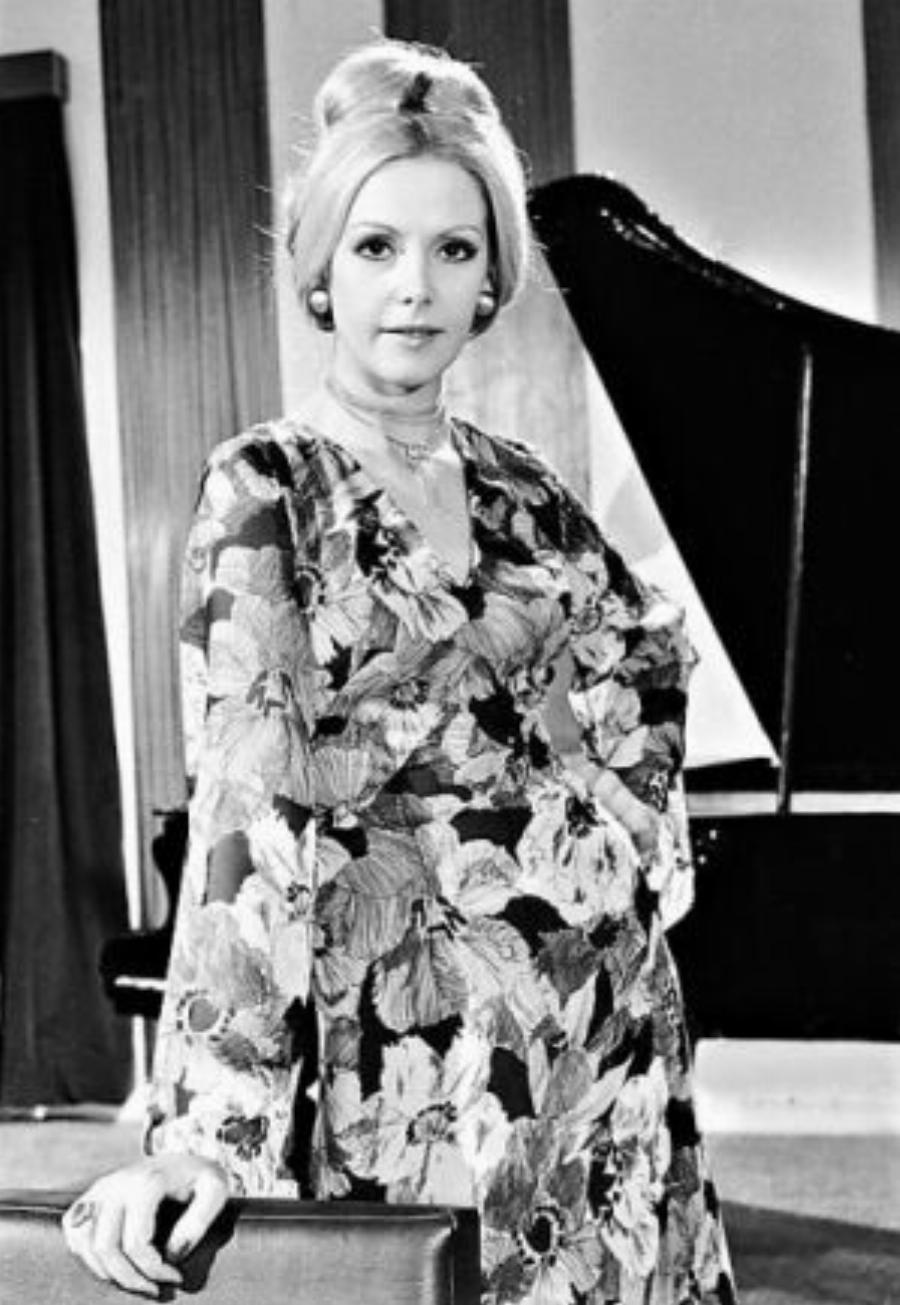 Θυμάστε την Τόνια Καζιάνη: Δείτε πως είναι σήμερα στα 80 της η «ενζενί» του ελληνικού κινηματογράφου