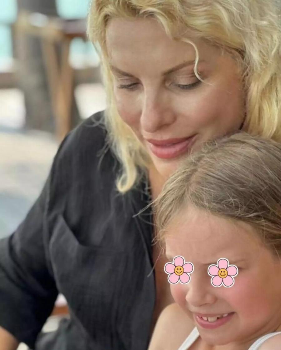 Η Μαρίνα Παντζοπούλου μεγάλωσε κι άλλαξε: Η πρόσφατη φώτο κι η εκπληκτική ομοιότητα με τον Μάκη