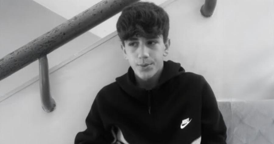 Η ΑΡΤΑ ΑΠΟΧΑΙΡΕΤΑ ΤΟΝ 15ΧΡΟΝΟ ΣΠΥΡΟ ΔΗΜΟ