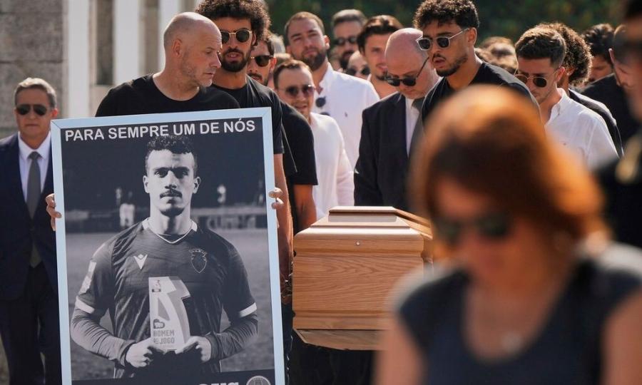 Κηδεία Ντιόγκο Ζότα: Σπαράζουν καρδιές – Οι πρώτες φωτογραφίες