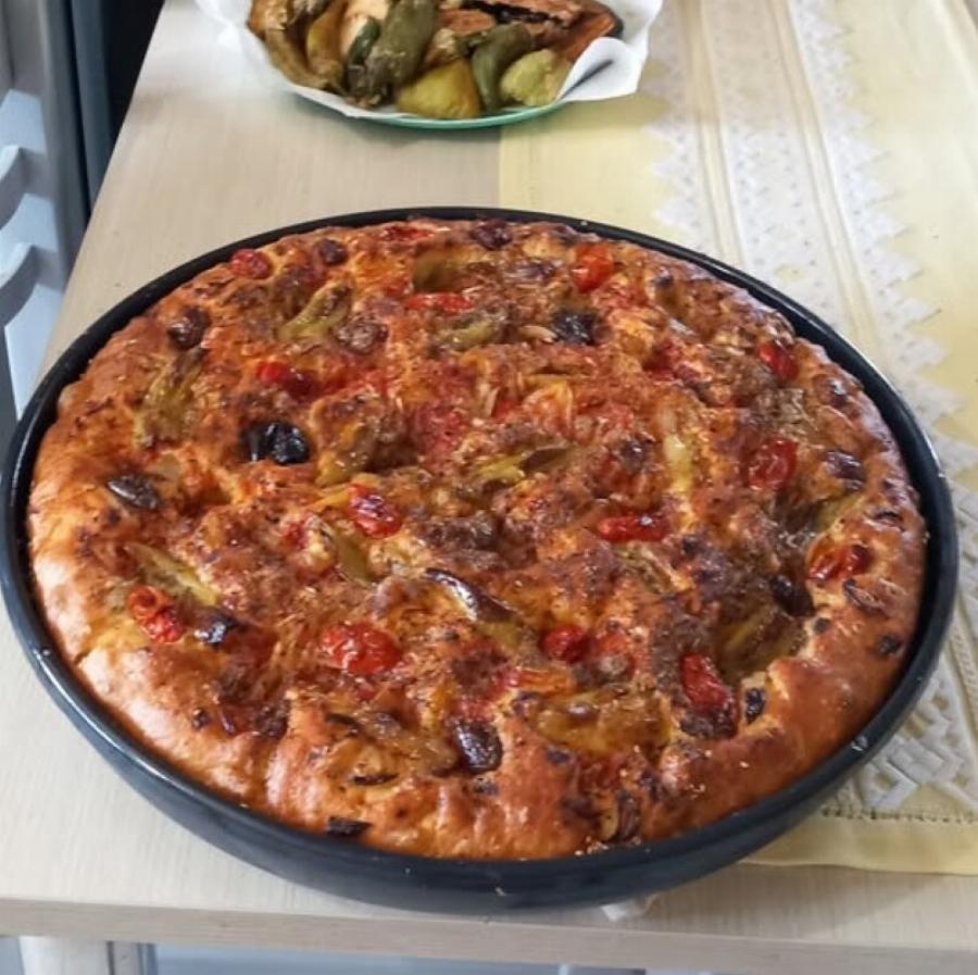 Λαδένια (φοκάτσια) αφράτη και πεντανόστιμη – Η εύκολη συνταγή που πετυχαίνει πάντα