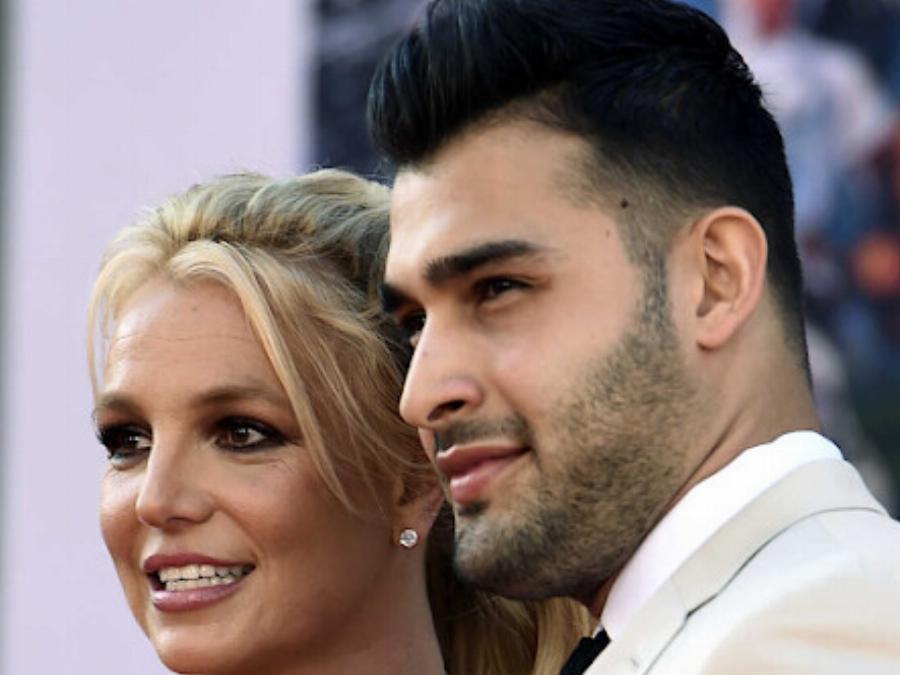 Τον Kεpάτωσε και xώpισαv – Διαζuγιo «BOMBA» στη σοουμπίζ έπειτα από μόλις 14 μήνες γάμου