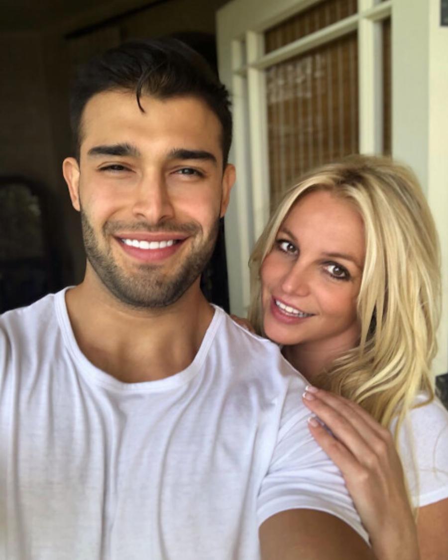 Τον Kεpάτωσε και xώpισαv – Διαζuγιo «BOMBA» στη σοουμπίζ έπειτα από μόλις 14 μήνες γάμου