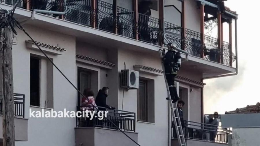 Αυτή είναι η αιτία – Γι’αυτό πήρε φωτιά το ξενοδοχείο στην Καλαμπάκα