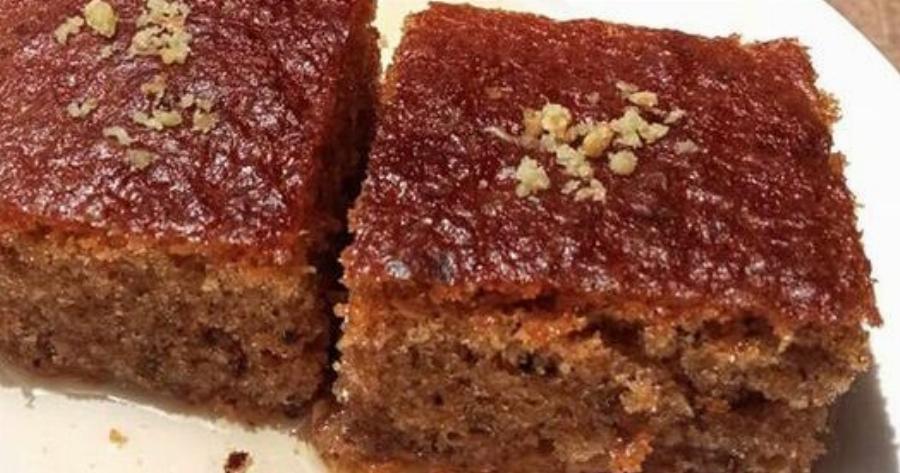 Καρυδόπιτα σαν της γιαγιάς – Με άρωμα κανέλας και γαρύφαλλου