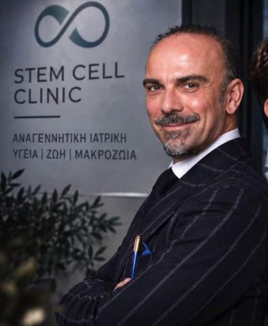 Μαζωνάκης: Δέος με την εικόνα έξω από το σπίτι του μετά τον θάνατο του-«Ανατρίχιασε» όλη η Βούλα