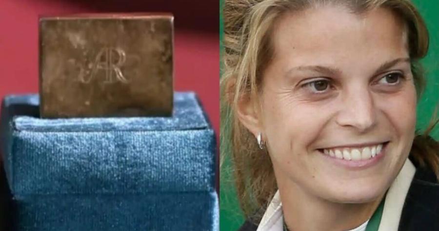 Για 1η φορά στο Cash or Trash: Έμειναν όλοι… σύξυλοι – Πήγε την μπομπονιέρα από τη βάφτιση της Αθηνάς Ωνάση και δεν θα πιστεύετε τι τιμή έπιασε