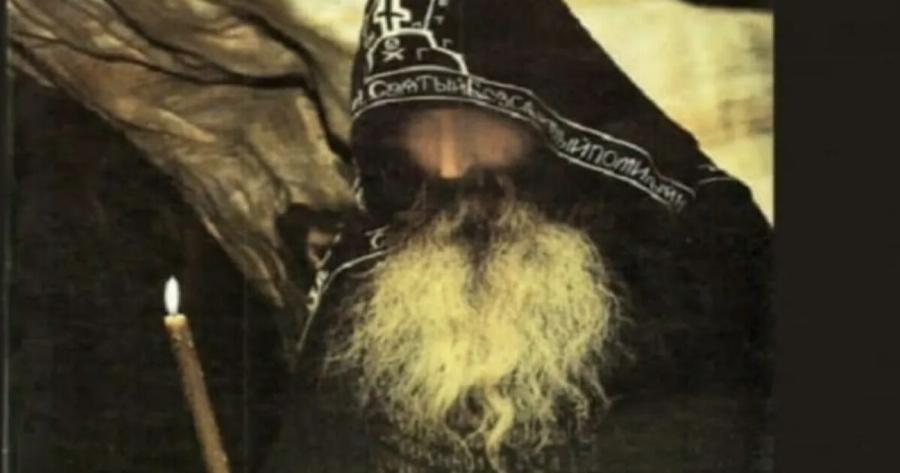 «Τράπεζες θα πτωχεύσουν, σεισμοί…» – Η προφητεία του γέροντα Αντώνιου θα σας συγκλονίσει