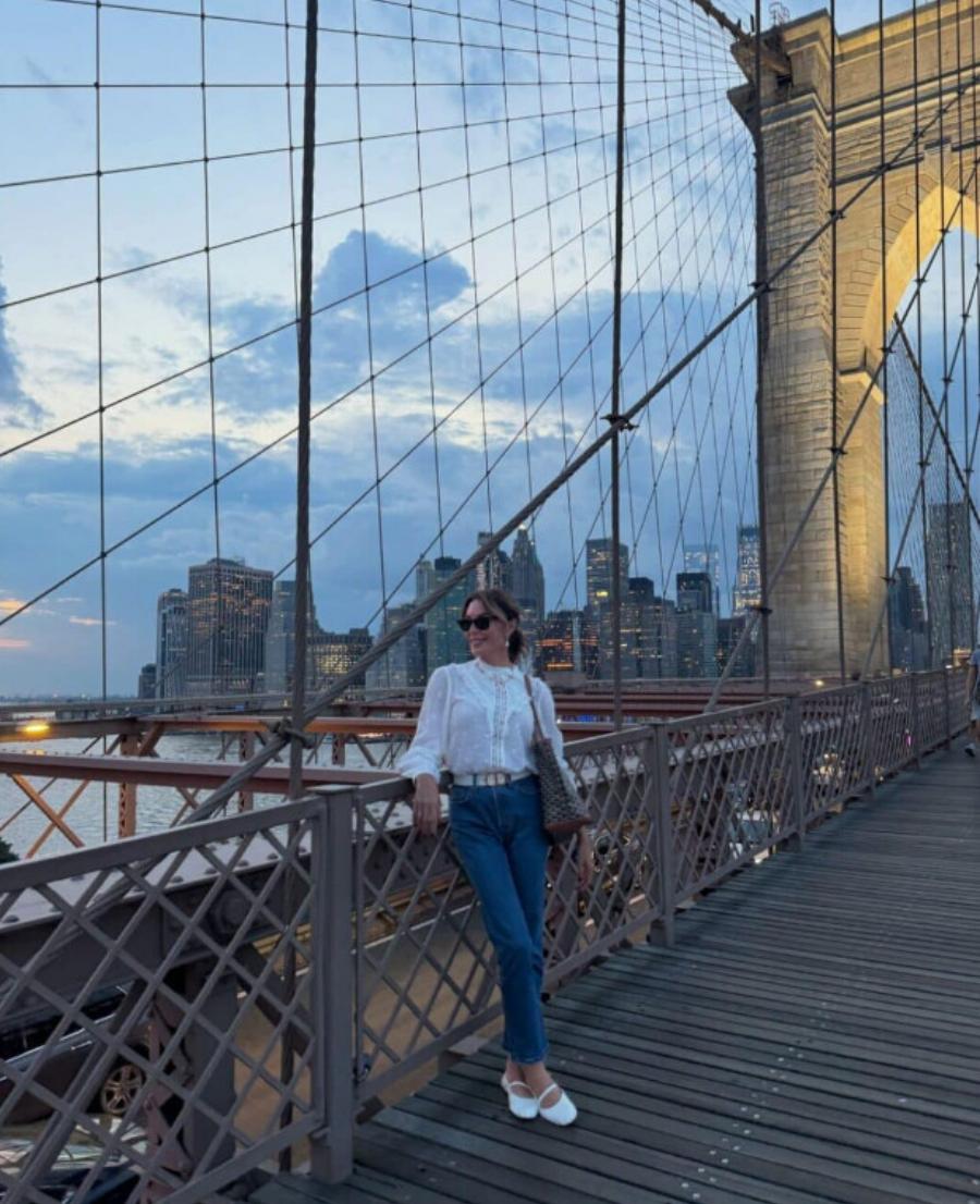 Όλη η Νέα Υόρκη κοιτούσε τη Λυδία Ευαγγελάτου: Κυκλοφορούσε σαν γαλαζοαίματη, ντυμένη έτσι, μαζί με τη μαμά της