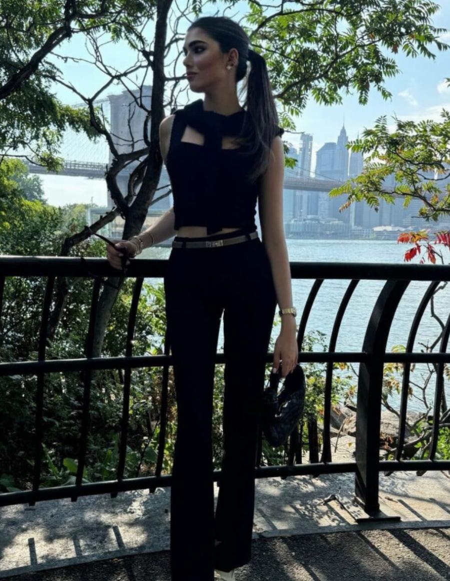 Όλη η Νέα Υόρκη κοιτούσε τη Λυδία Ευαγγελάτου: Κυκλοφορούσε σαν γαλαζοαίματη, ντυμένη έτσι, μαζί με τη μαμά της