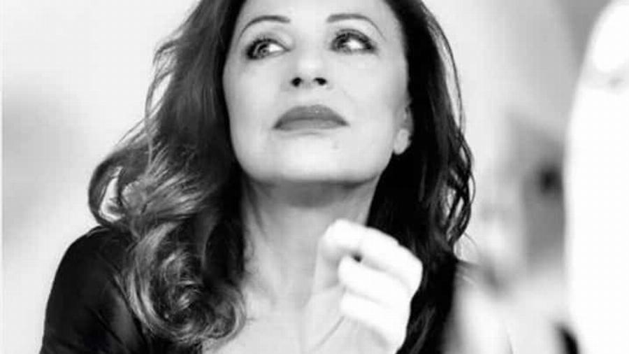 Γιορτή της Μητέρας: 15 διάσημες Ελληνίδες μητέρες που απέδειξαν ότι η υιοθεσία δεν είναι μόνο λύση αλλά και επιλογή