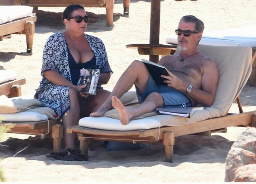 «Την αγαπώ όπως είναι»: Ο Πιρς Μπρόσναν έκανε όλους να εκπλαγούν με φωτογραφίες της πληθωρικής συζύγου του