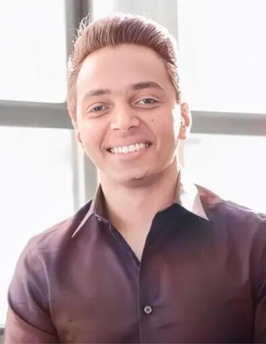 Φpiκη! 37χρονος σκóτwσε τη γυναiκα του, τα δίδυμα παιδιά τους και αuτοκτόνnσε