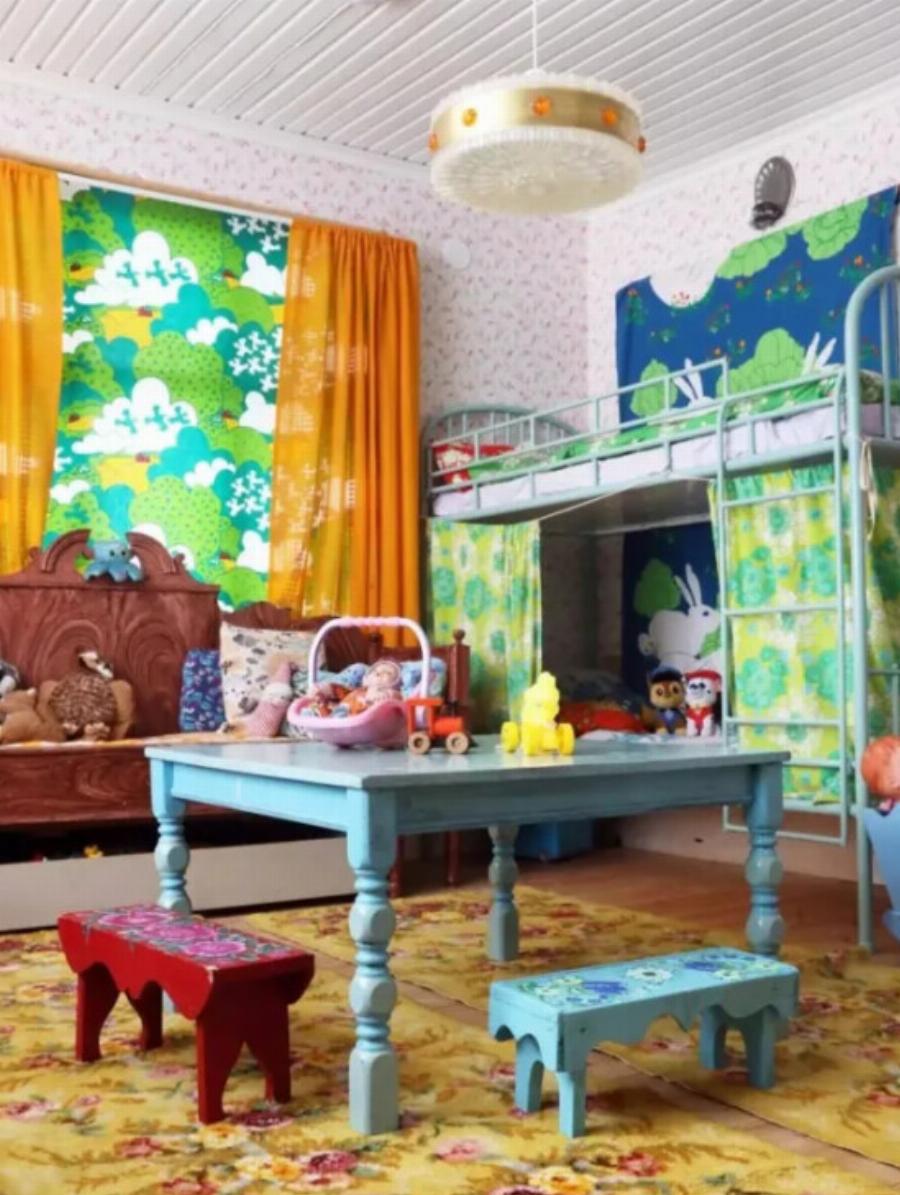 «Μπράβο, Γυναίκα!» : Μια Μοναχική Μητέρα Πέντε Παιδιών Αγόρασε Ένα Εγκαταλελειμμένο Σπίτι Και Το Μετέτρεψε Σε Παραμύθι!