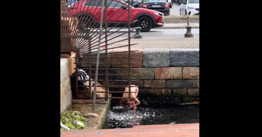 Θεσσαλονίκη: Νεαρή βούτηξε στον Θερμαϊκό για να… λουστεί