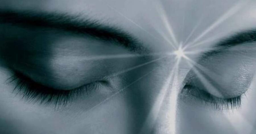 Ξυπνάτε 3 με 4 τα ξημερώματα κάθε νύχτα; Συμβαίνει σε πολλούς – Τι λέει ειδικός για το περίεργο φαινόμενο!