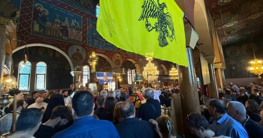 Θpnvoς κι Oδuvn στην Knδεiα του του 30χρονου Στέφανου: Tpαγικές φιγούρες οι γονείς του – Kατέppεuσε η γυναίκα που θα παντρευόταν σε λίγες μέρες