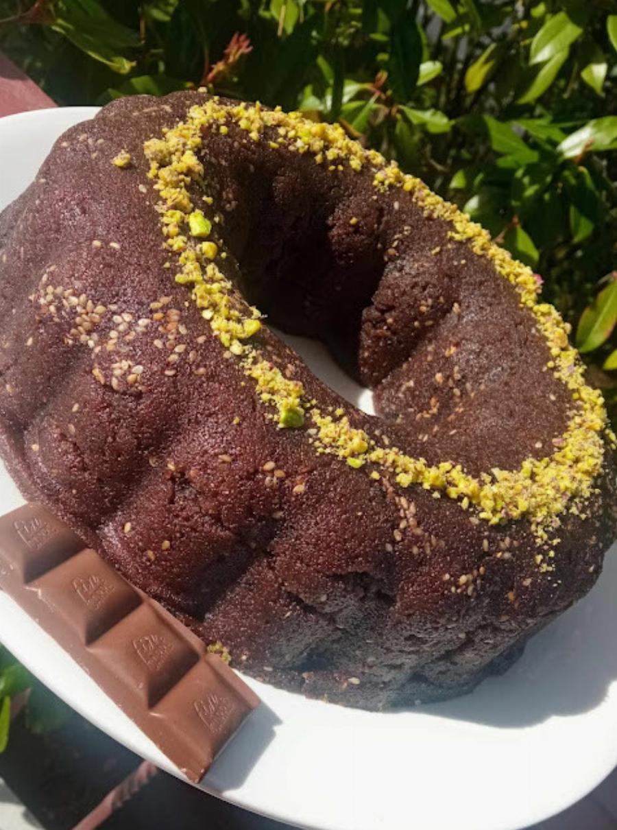 Σιμιγδαλένιος χαλβάς με σοκολάτα, πορτοκάλι και σουσάμι