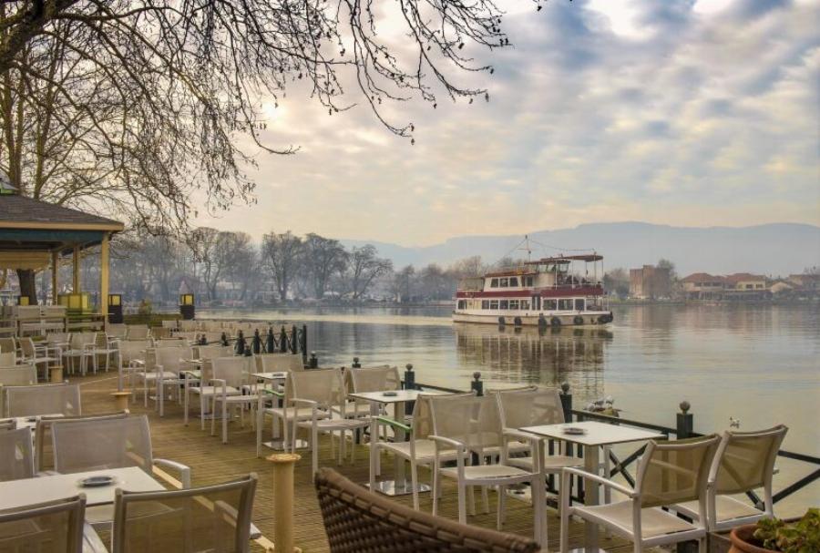 Auτn είναι η πιο ευτυχισμένη πόλη στην Ελλάδα για το 2025 – Δεν είναι η Αθήνα