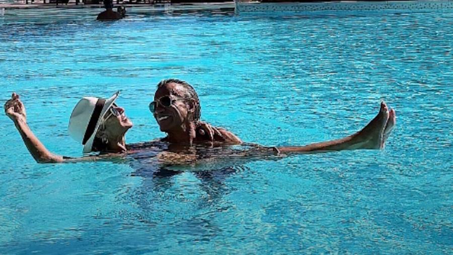 Χαμός με την Άννα Βίσση: Ούτε με τον Καρβέλα ούτε με την Κούστα – Δείτε με ποιον άντρα βρίσκεται αγκαλιά στο Μαρόκο