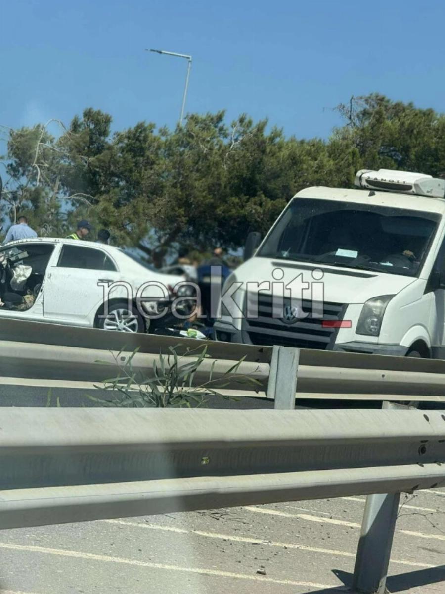 ΣoBαpo Tpoxαio – Σuvαγεpμoς στα Aσθεvoφopα του ΕΚΑΒ (ΕΙΚΟΝΕΣ)