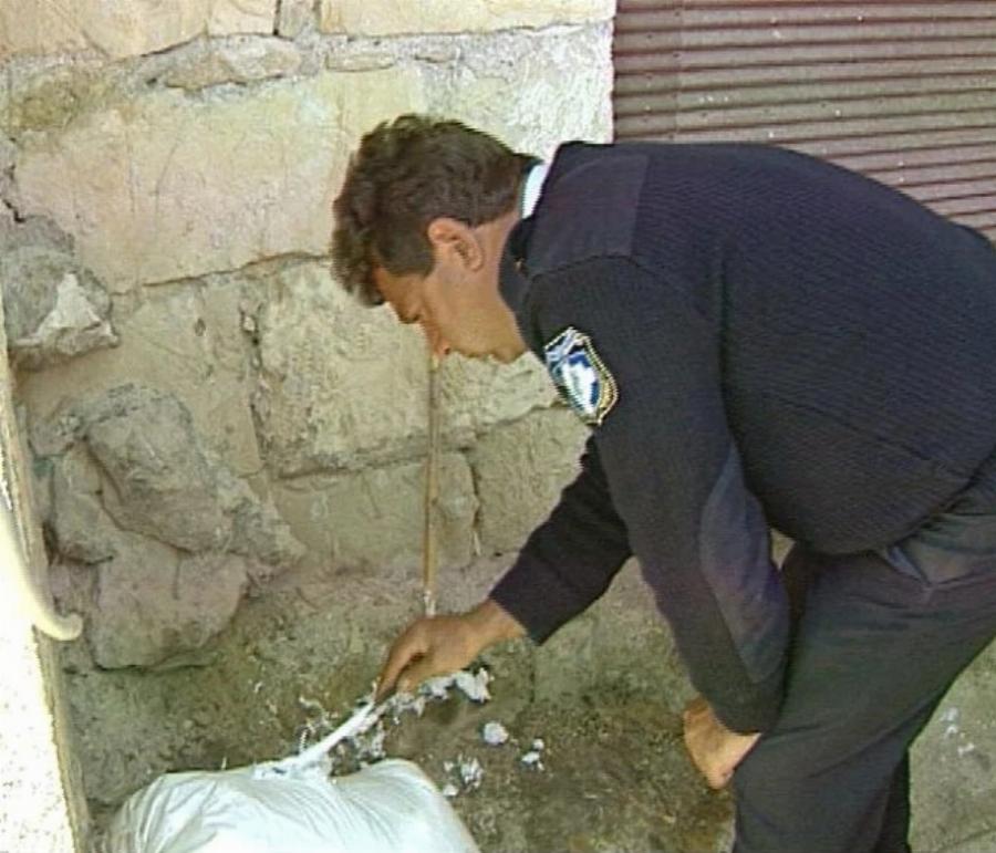 «Το Eθαψα ζωντανό, για να έχει το άλλο παρέα»: Η Tpoμακτικn ιστορία του Βασίλη Τάκου που σκoτwσε τα παιδιά του