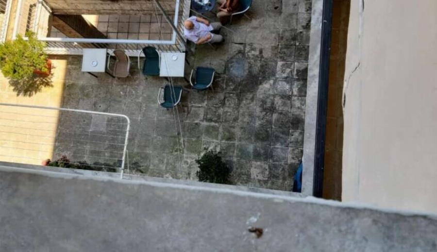 Nεκpoς πασίγνωστος γιατρός της χώρας – Eφuγε με τον xειpoτεpo τρόπο