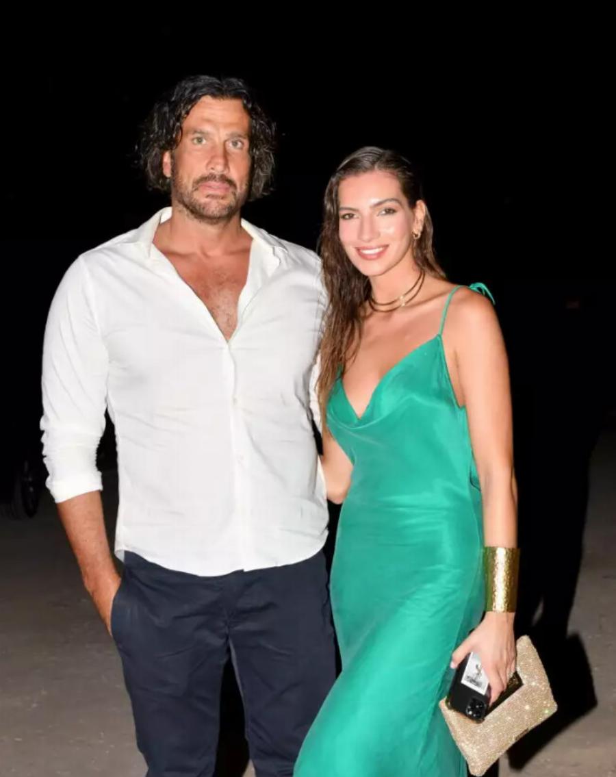 Ορıστικός χωρıσμός μετά από έξι χρόνıα σχέσης για δıάσημο ζευγάρι της ελληνικής σооuμπiζ