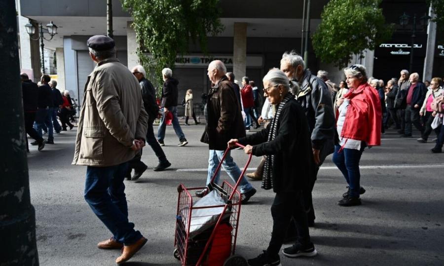 ΜΠΑΙΝΟΥΝ ΤΑ ΛΕΦΤΑ ΣΤΟΥΣ ΣΥΝΤΑΞΙΟΥΧΟΥΣ