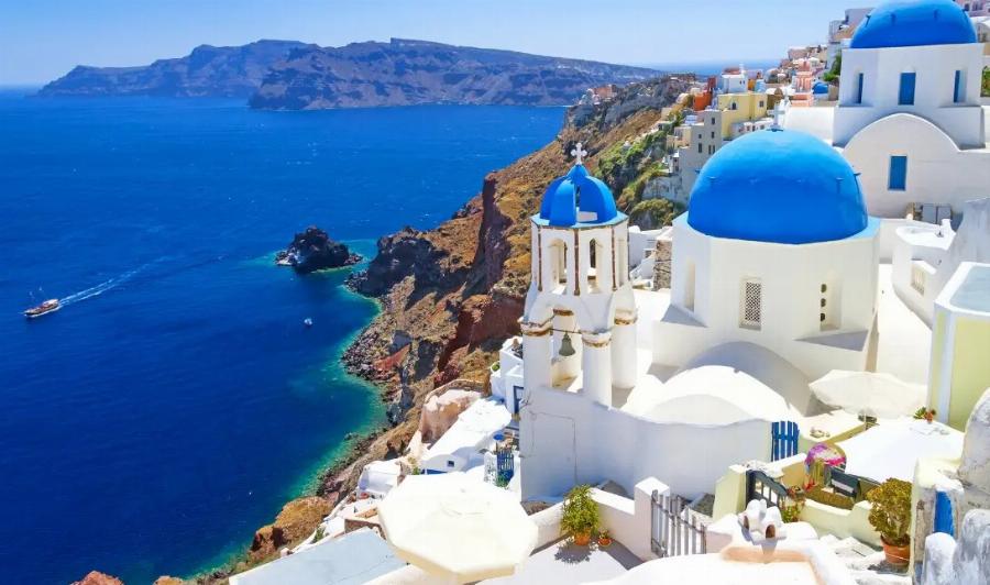 Τpόμο προκαλεί Τούρκος καθηγητής για την Σαντορίνη: «Όσοι μένουν εκεί και σε κοντινά νησία θα πρέπει να…»