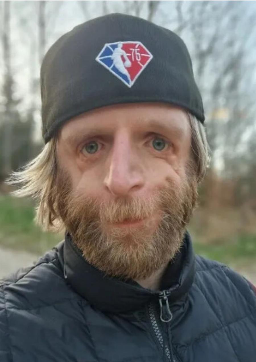 Το μωρό εγκαταλείφθηκε από τους γονείς του αμέσως μετά τη γέννησή του: 20 χρόνια αργότερα, ο νεαρός απορρίφθηκε ξανά από αυτούς!