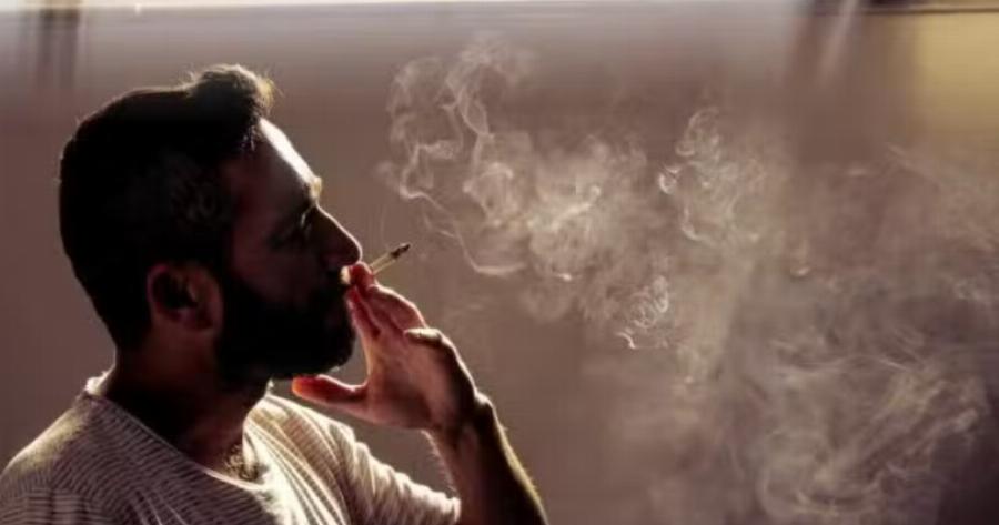 Κάπνισμα: Έκτακτη ανακοίνωση – Απαγορεύεται σε απόσταση 5 μέτρων