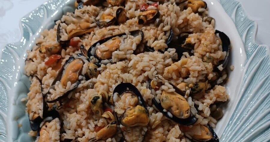 Μύδια με ρύζι όπως δεν τα έχεις ξαναφάει – το μυστικό είναι ένα
