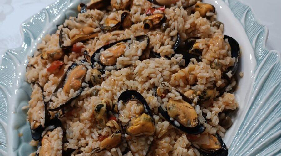 Μύδια με ρύζι όπως δεν τα έχεις ξαναφάει – το μυστικό είναι ένα