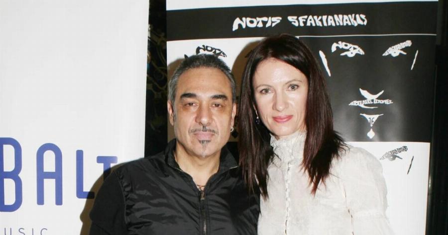 Νότης Σφακιανάκης: Το πρόβλημα υγείας που τον κράτησε μακριά από το τελευταίο «αντίο» στη σύζυγό του, Κίλι Σφακιανάκη