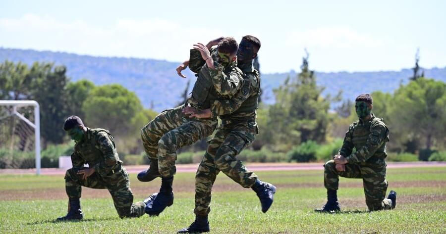 Έρχεται υποχρεωτική στράτευση γυναικών στην Ελλάδα
