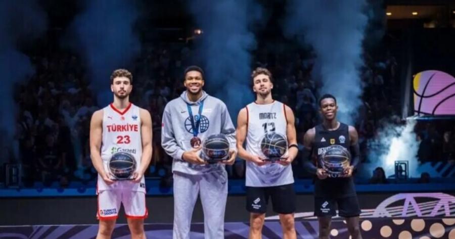 Γιάννης Αντετοκούνμπο – Αλπερέν Σενγκούν: Auτo είναι το βίντεο με τη μη χειραψία τους στην απονομή της κορυφαίας 5δας