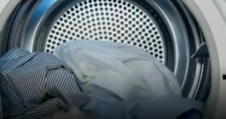 Τα πλυντήρια ρούχων διαθέτουν μια ειδική λειτουργία που βοηθά να στεγνώσουν τα ρούχα πιο γρήγορα